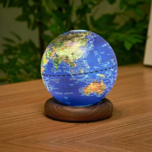 AtlasGlobe Lamp